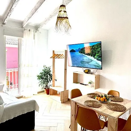 Loft C El Ramellet アパート