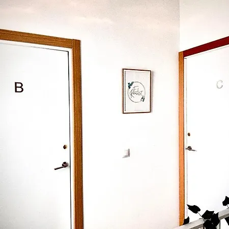 Loft C El Ramellet 公寓 *